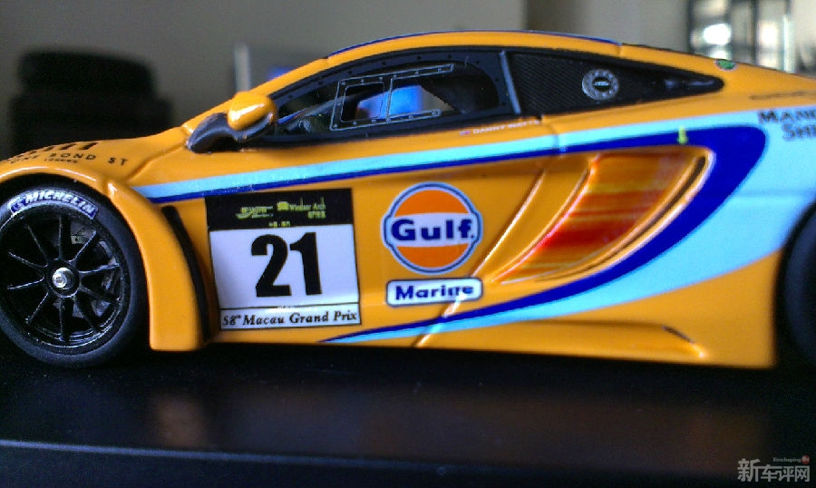 俺接了一台小赛车;迈凯轮mp4-12c gt3