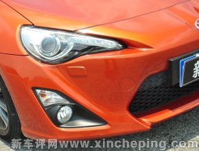 丰田86和斯巴鲁brz高清图片