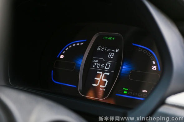 8.荣威E50纯电动车 续航里程与充电高清图片
