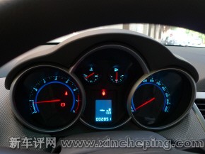 科鲁兹1.6 1.8驾驶装备细节怎么样 雪佛兰科鲁兹评测 新车高清图片