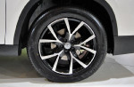 轮胎为米其林Primacy 3ST，尺寸是225/55R17。